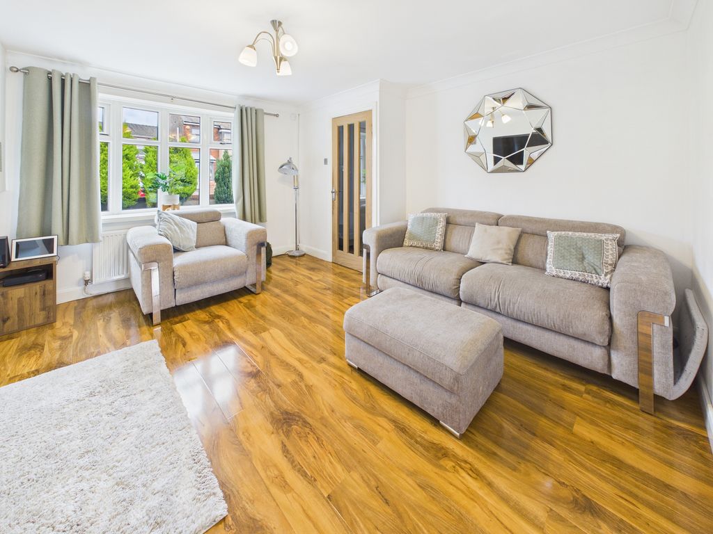 Property photo 2 of 25