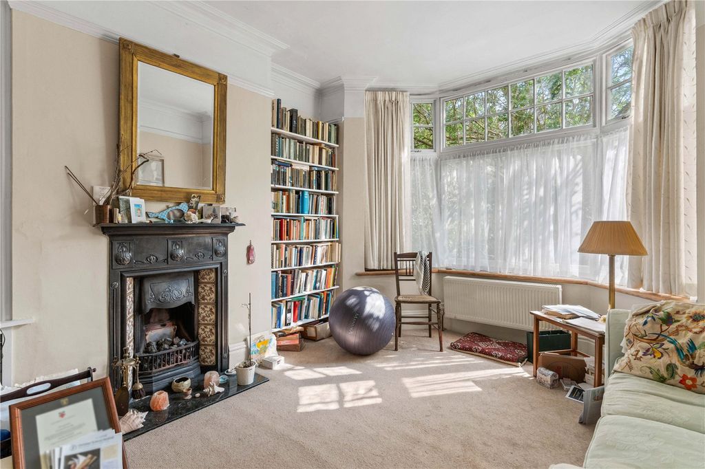 Property photo 2 of 11 Picture No. 17