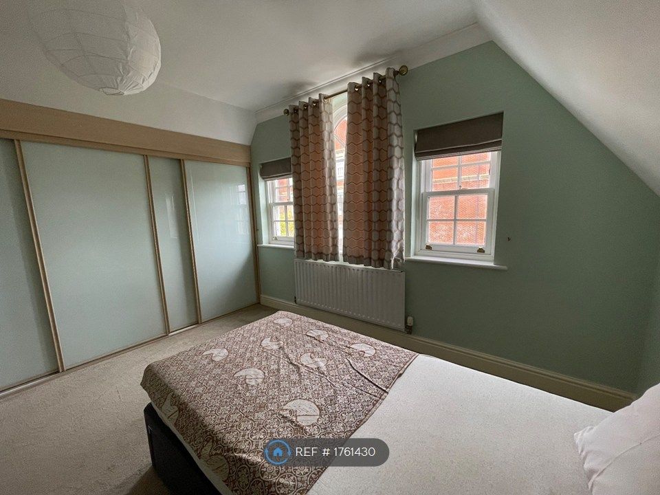 Property photo 2 of 6