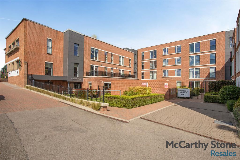 Property photo 1 of 18 8688064-Exterior07.Jpg