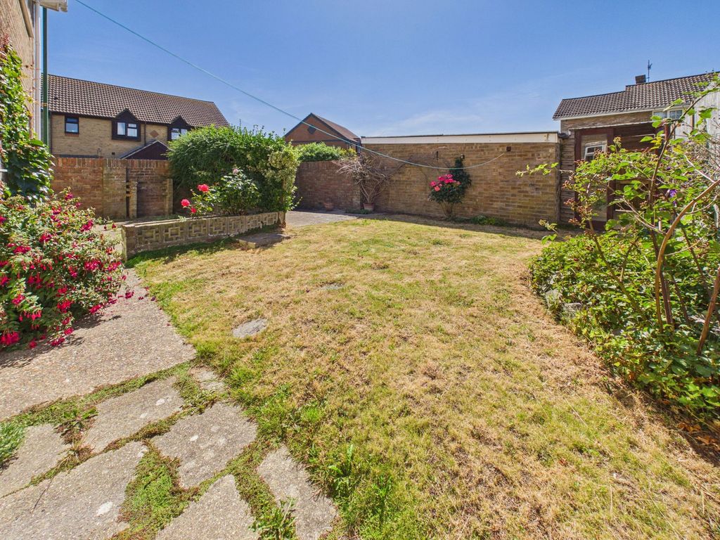 Property photo 3 of 19