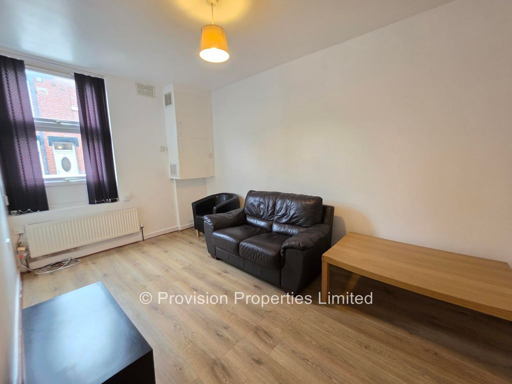 Property photo 1 of 6 Photo