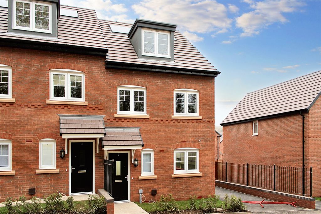 Property photo 1 of 10 (Main)