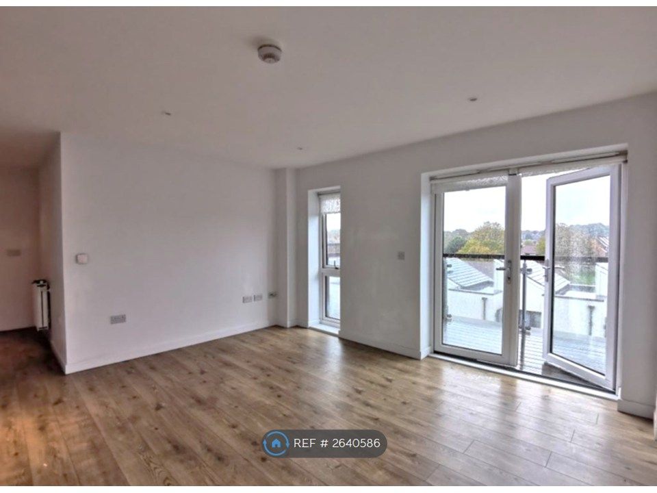 Property photo 3 of 13 Living Room