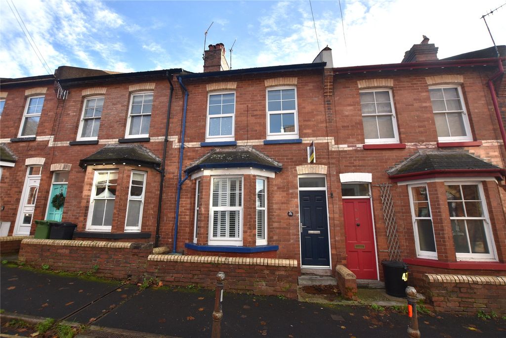 Property photo 1 of 11 Front Aspect