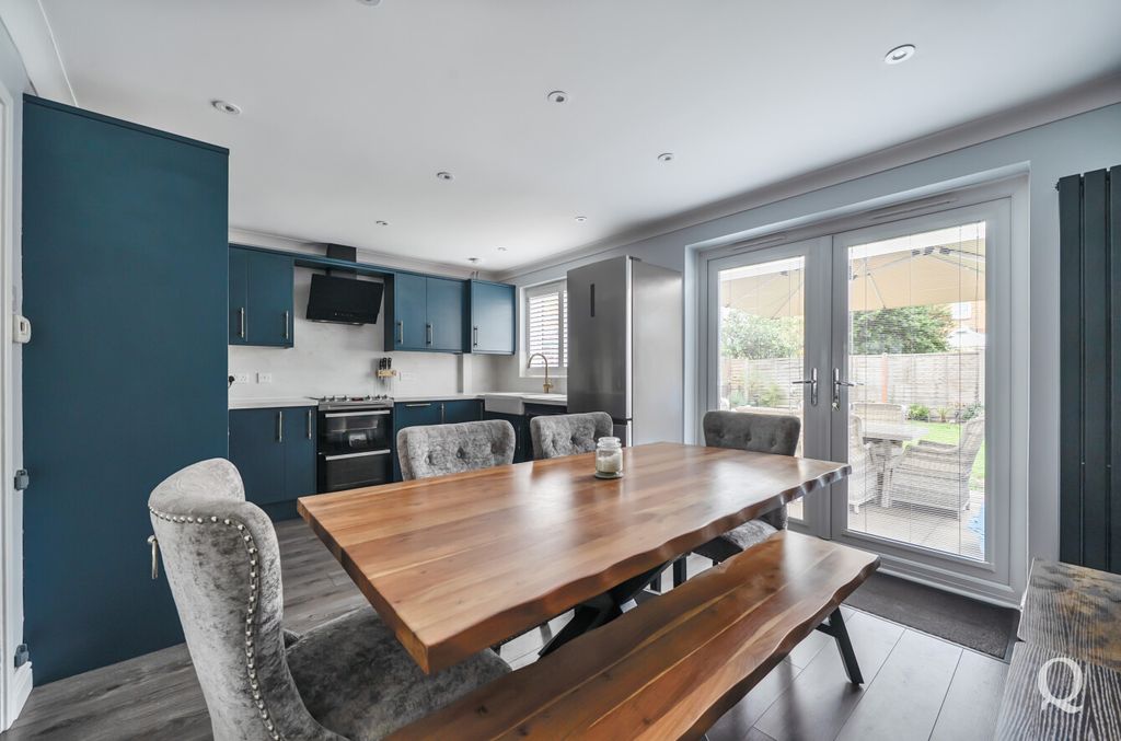 Property photo 1 of 21 86Ef405E-60B5-417...