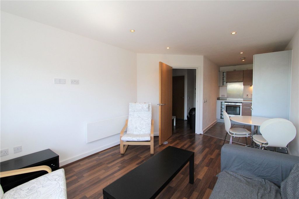 Property photo 2 of 8 Picture No. 07