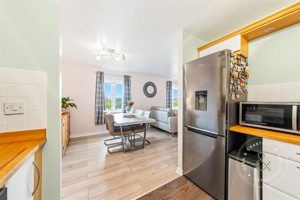 Property photo 3 of 24 Aprilia-House-19.Jpg