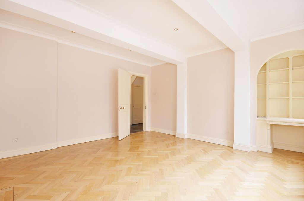 Property photo 3 of 7