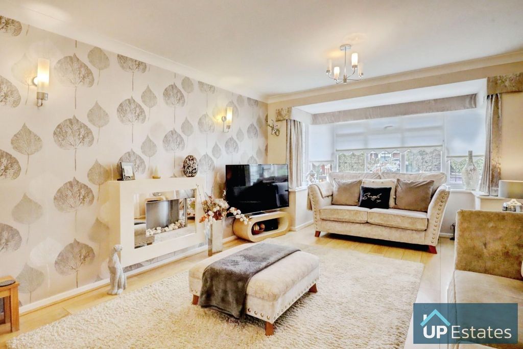 Property photo 2 of 28 Living Room