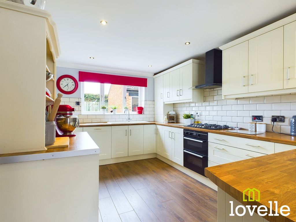 Property photo 1 of 31