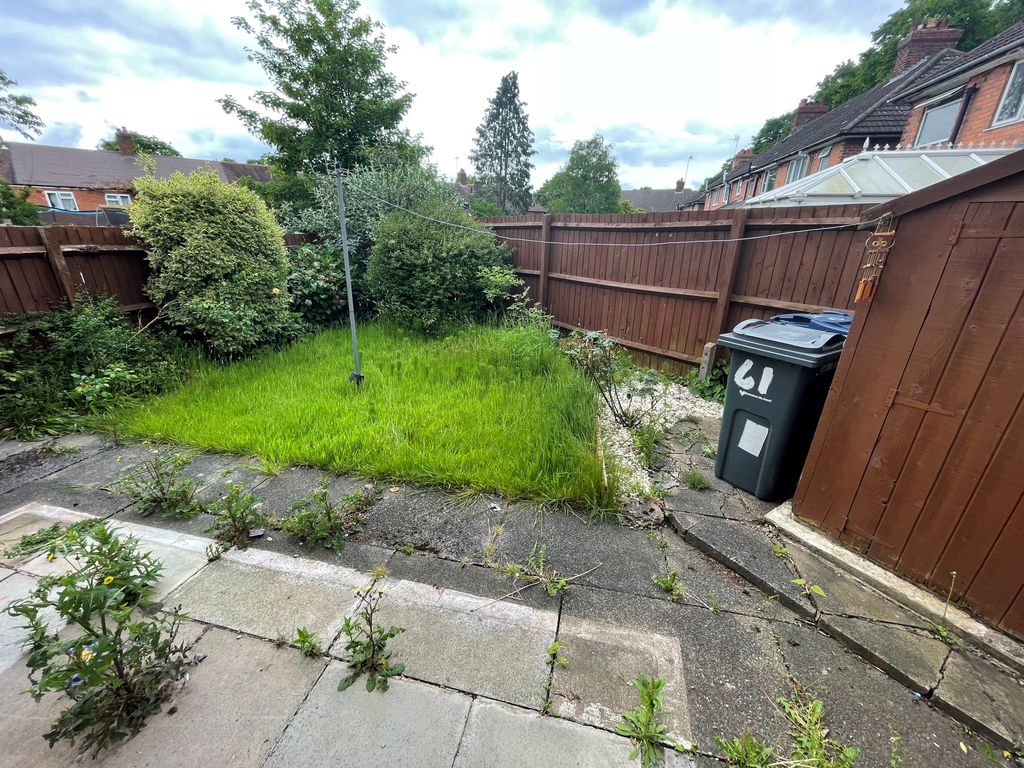 Property photo 2 of 9 Garden