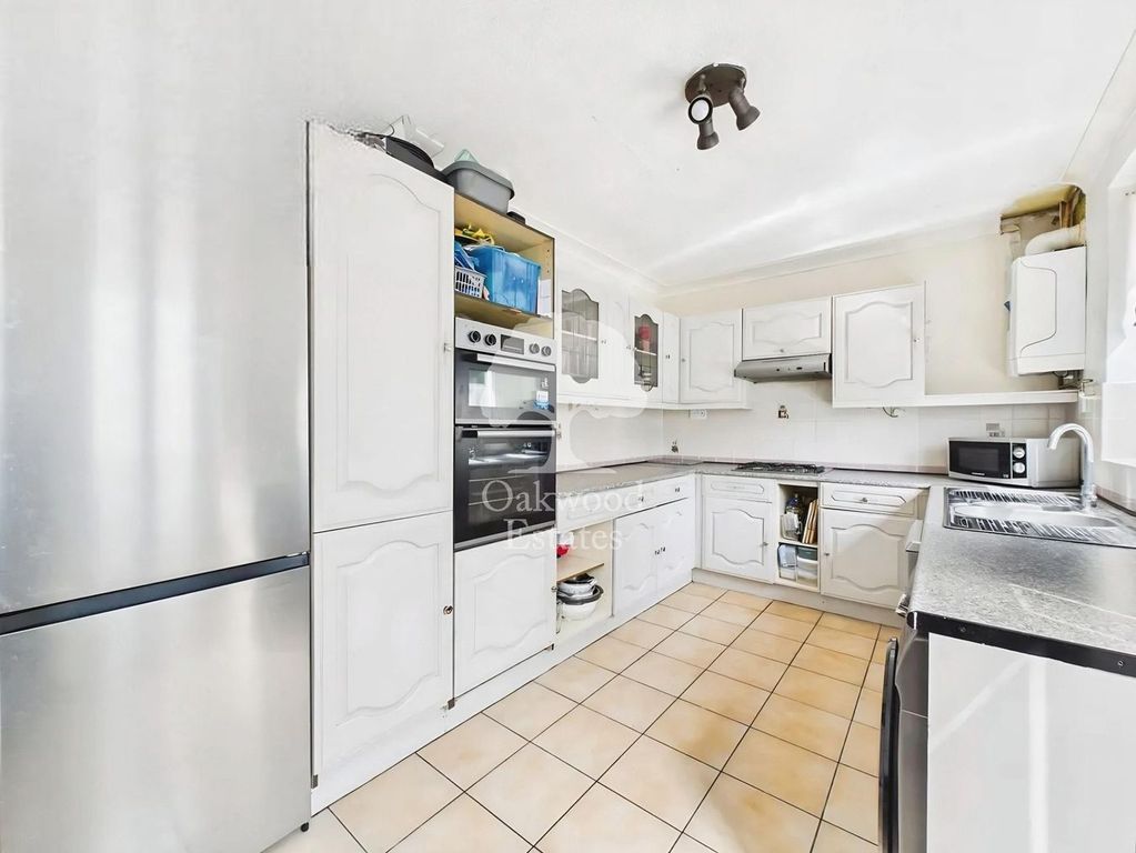 Property photo 3 of 15