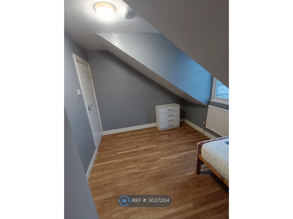 Property photo 2 of 3