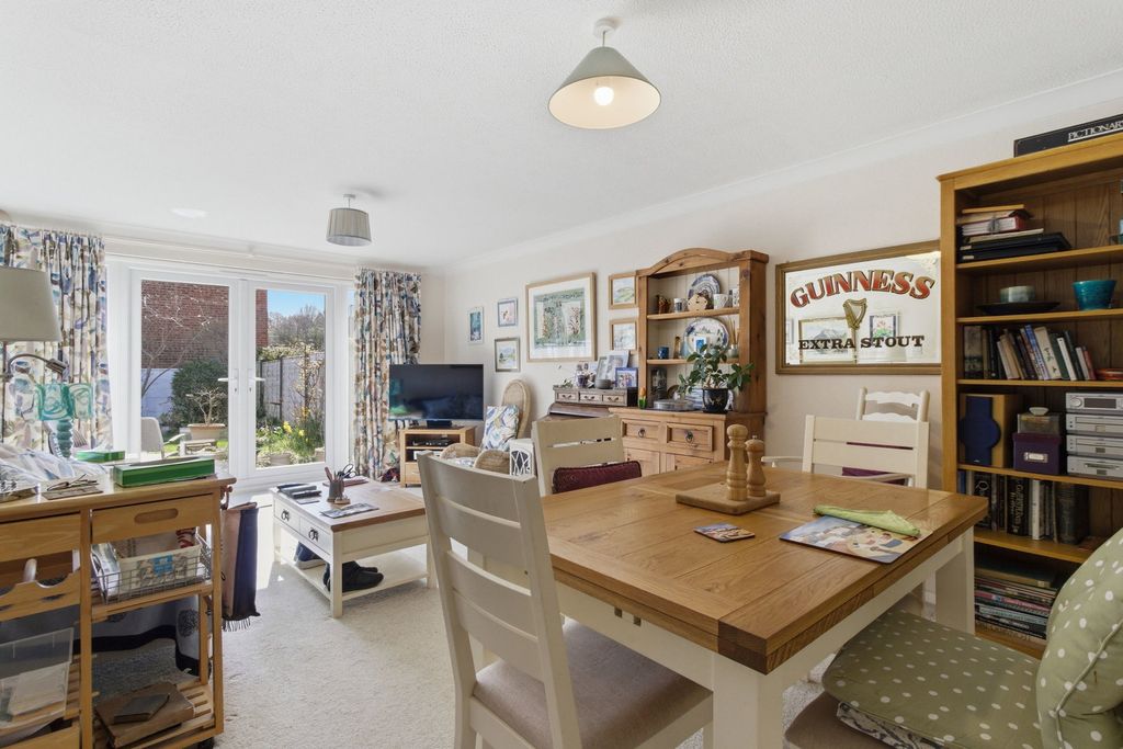 Property photo 3 of 12