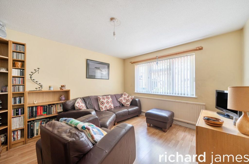 Property photo 3 of 19 3Aafecc7Aded42699F72Bea3Ff55Badf