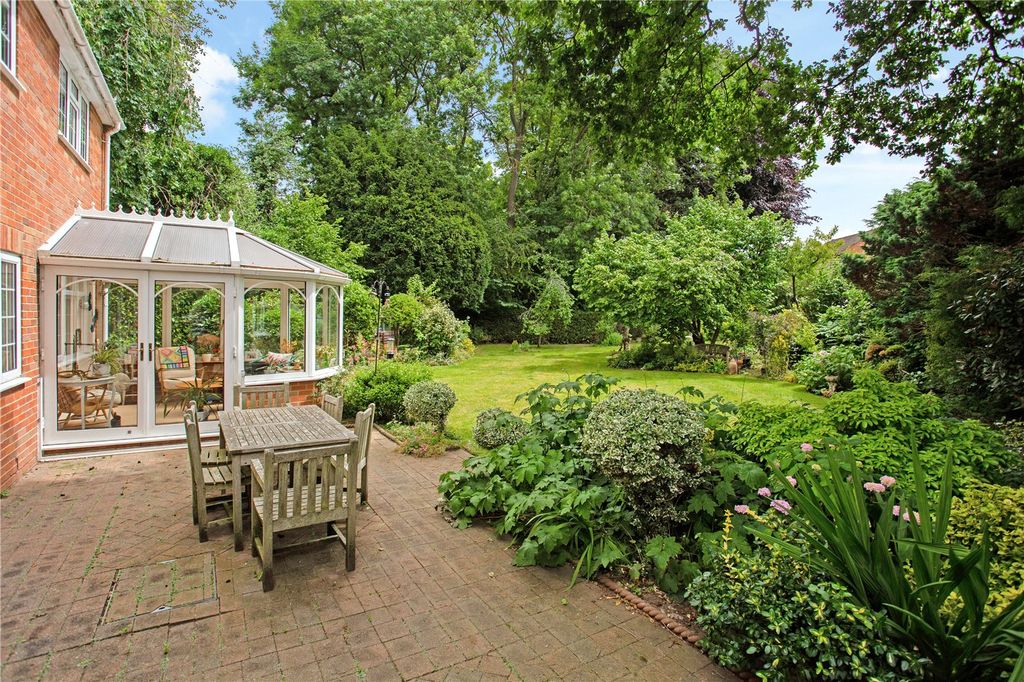 Property photo 2 of 13