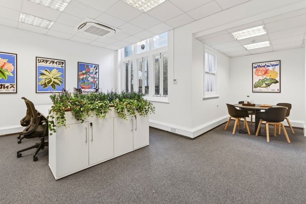 Property photo 2 of 11 Gallery