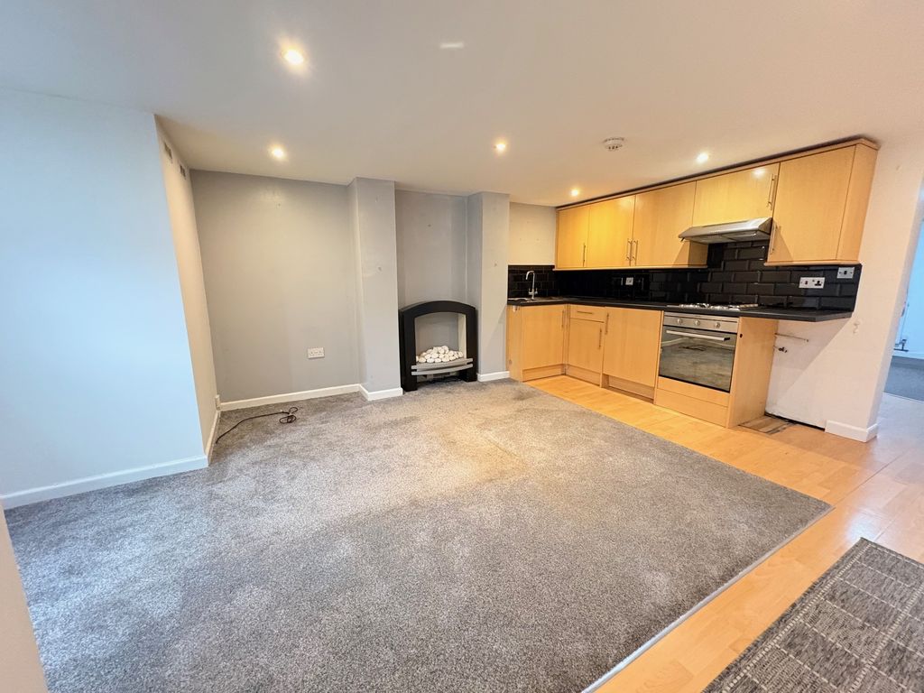 Property photo 1 of 4