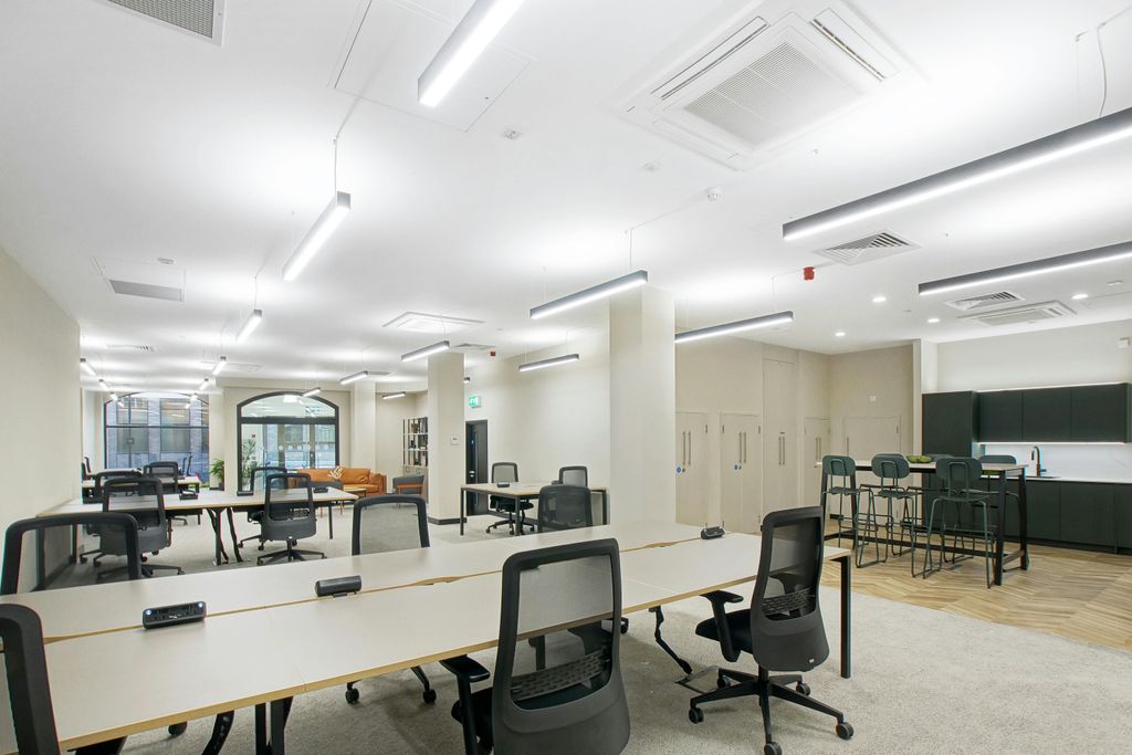 Property photo 1 of 6 Ground Floor