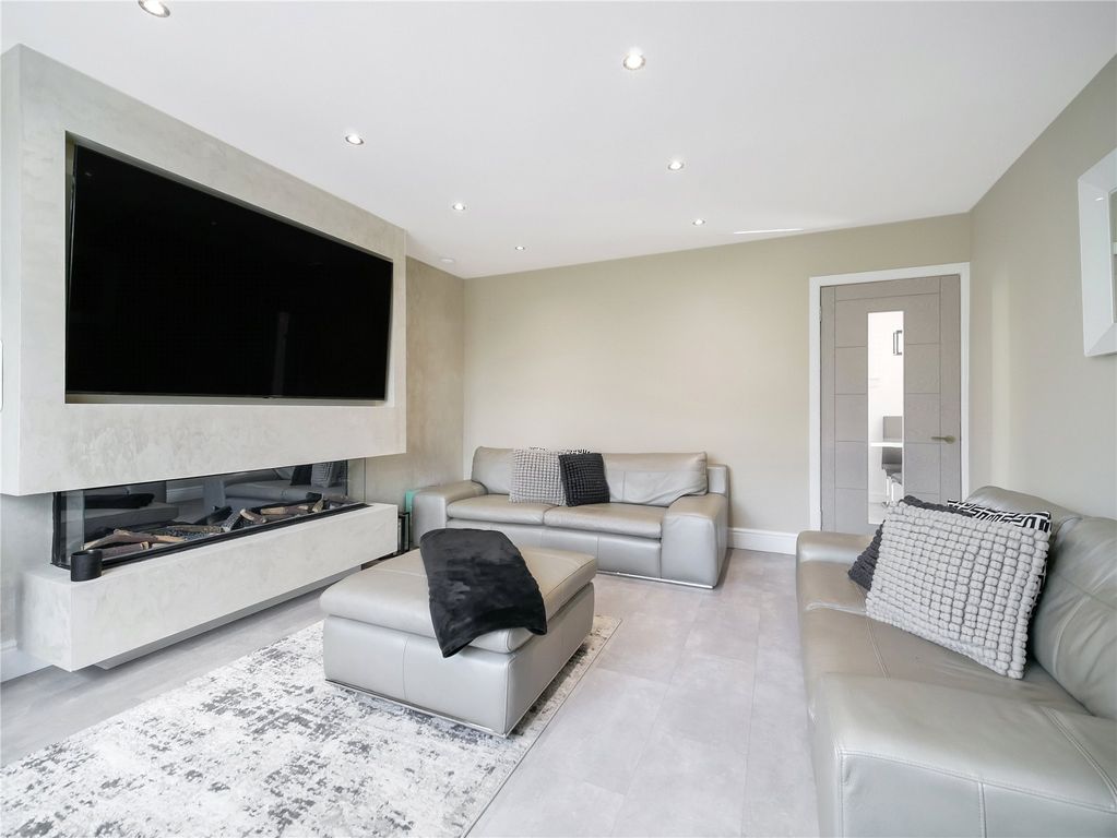Property photo 3 of 13 Picture No. 06