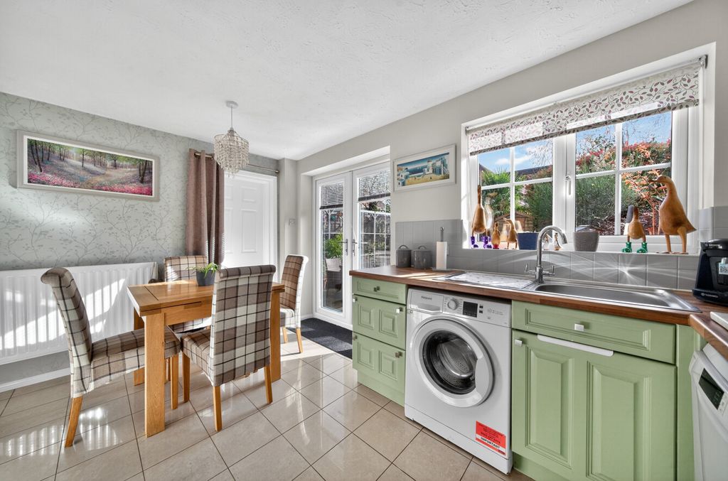 Property photo 2 of 18 1436082-14-69c55c33B76d1