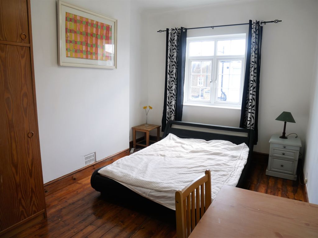 Property photo 2 of 4