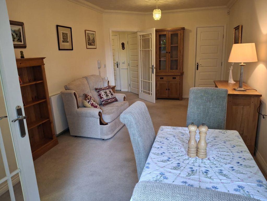 Property photo 3 of 10
