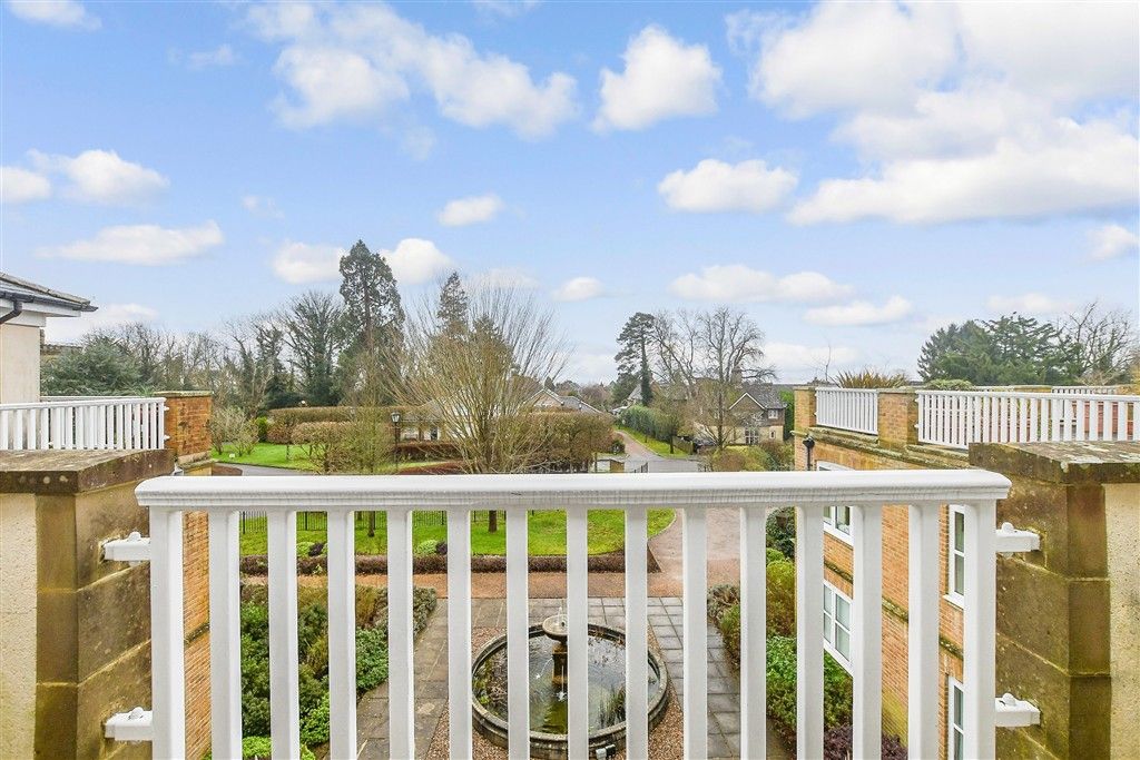 Property photo 3 of 15 Balcony / Terrace