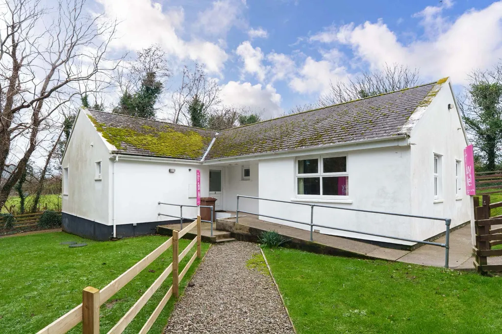 Property photo 1 of 13