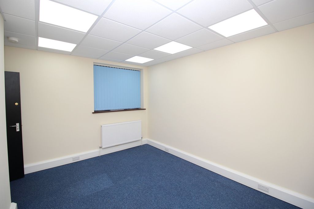Property photo 2 of 4