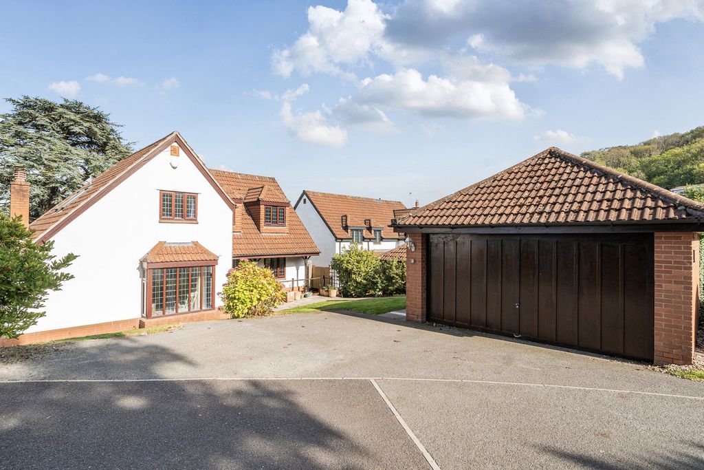 Property photo 1 of 23