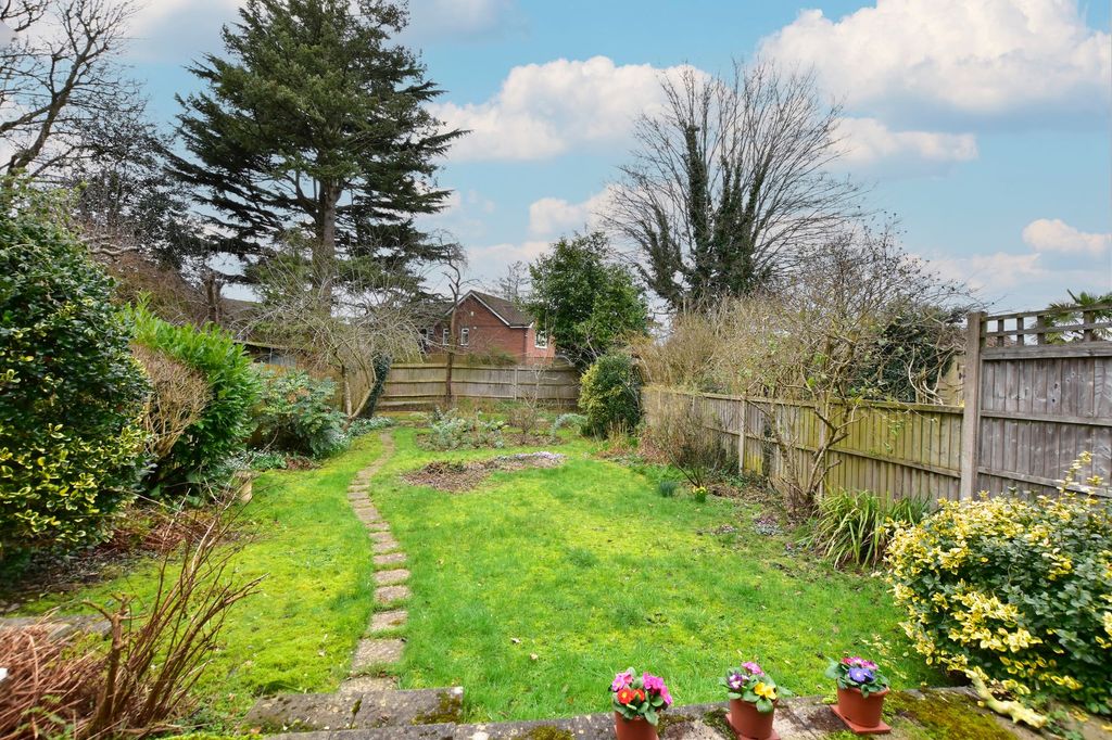 Property photo 2 of 21