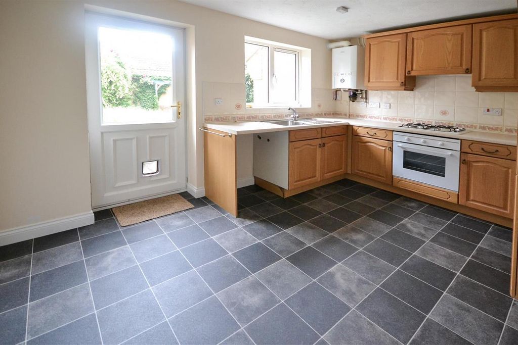 Property photo 3 of 10 2.Jpg