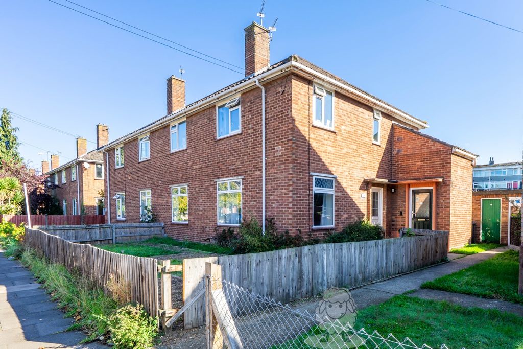 Property photo 2 of 12 Dmc08489-Hdr