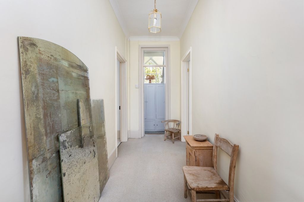 Property photo 3 of 22 5128643