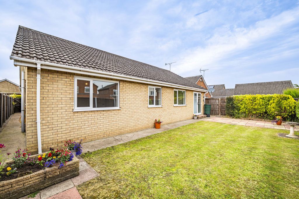 Property photo 3 of 14