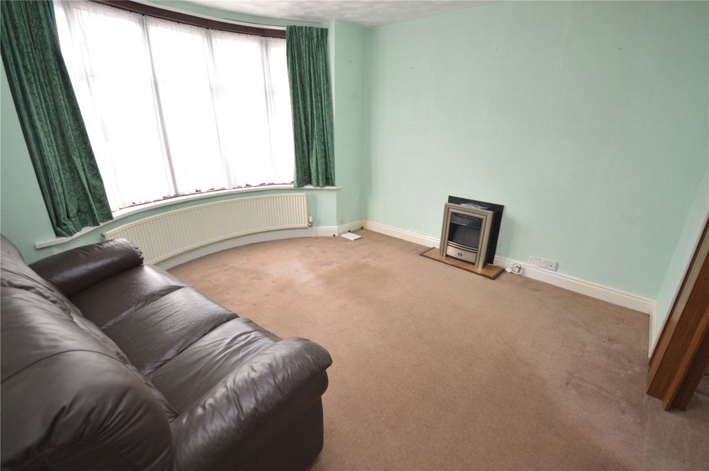 Property photo 2 of 14 Picture No. 19