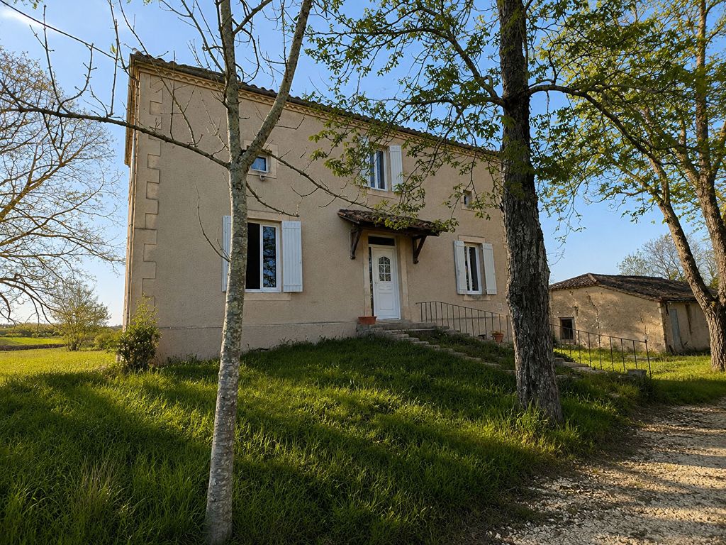 Property photo 2 of 11