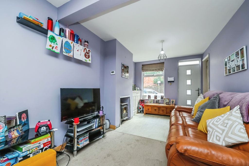 Property photo 3 of 16