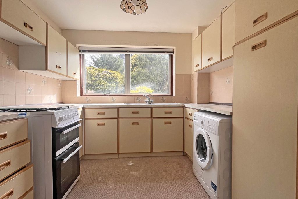 Property photo 3 of 14
