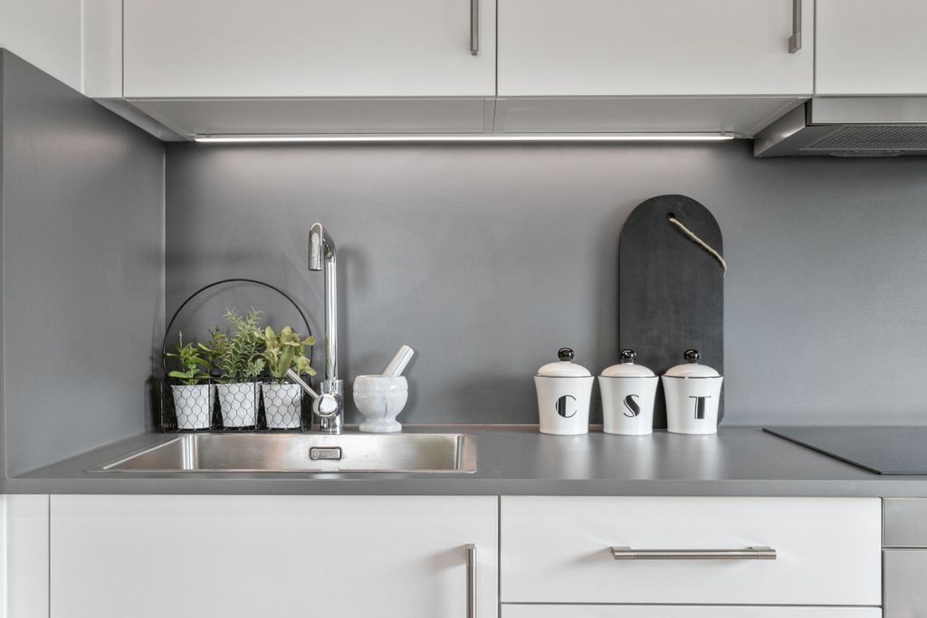 Property photo 1 of 21 Kitchen (Example)