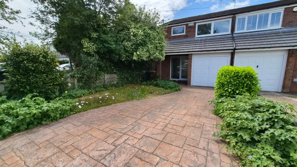 Property photo 1 of 14 Picture No. 12