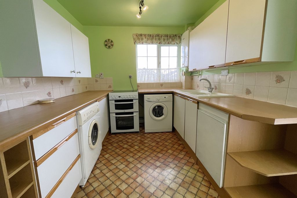 Property photo 3 of 20 9