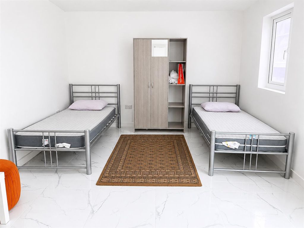 Property photo 3 of 5 07A648B2-0612-416E-A325-2397Cf0241A4.Png