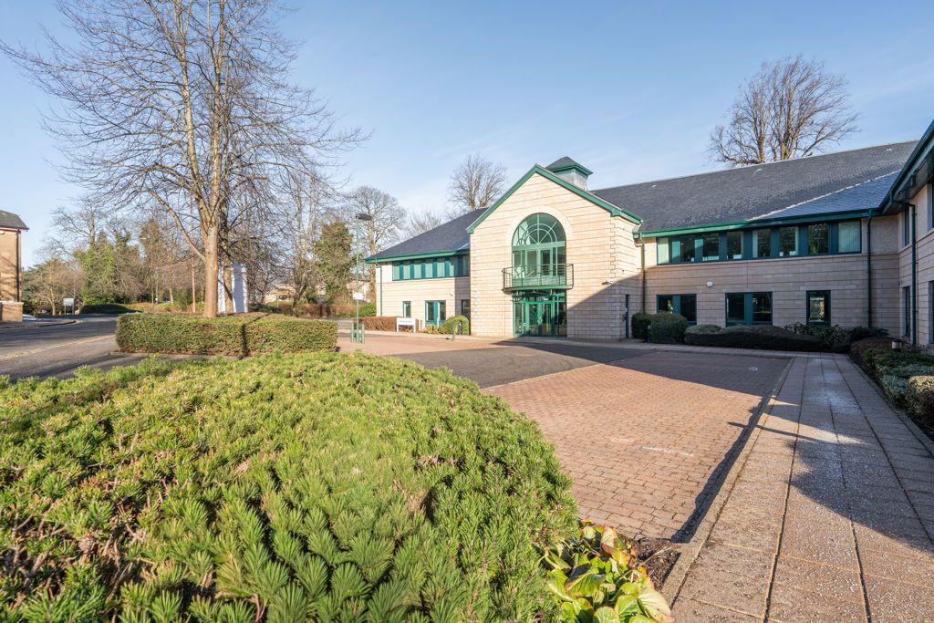 Property photo 1 of 6 Photo 9