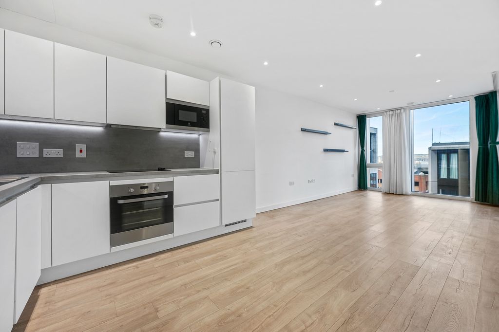 Property photo 3 of 10 Cs - 59 Bryant Apartments - Reception1 (1)