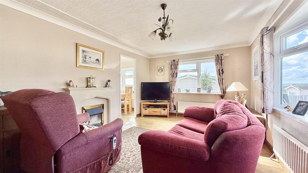 Property photo 3 of 12 Img_3336.Jpg