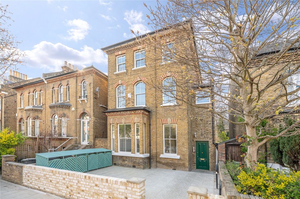 Property photo 2 of 13 Picture No. 02