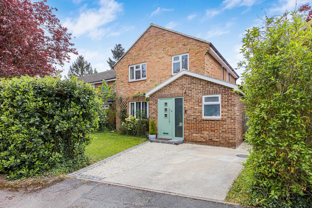 Property photo 1 of 36